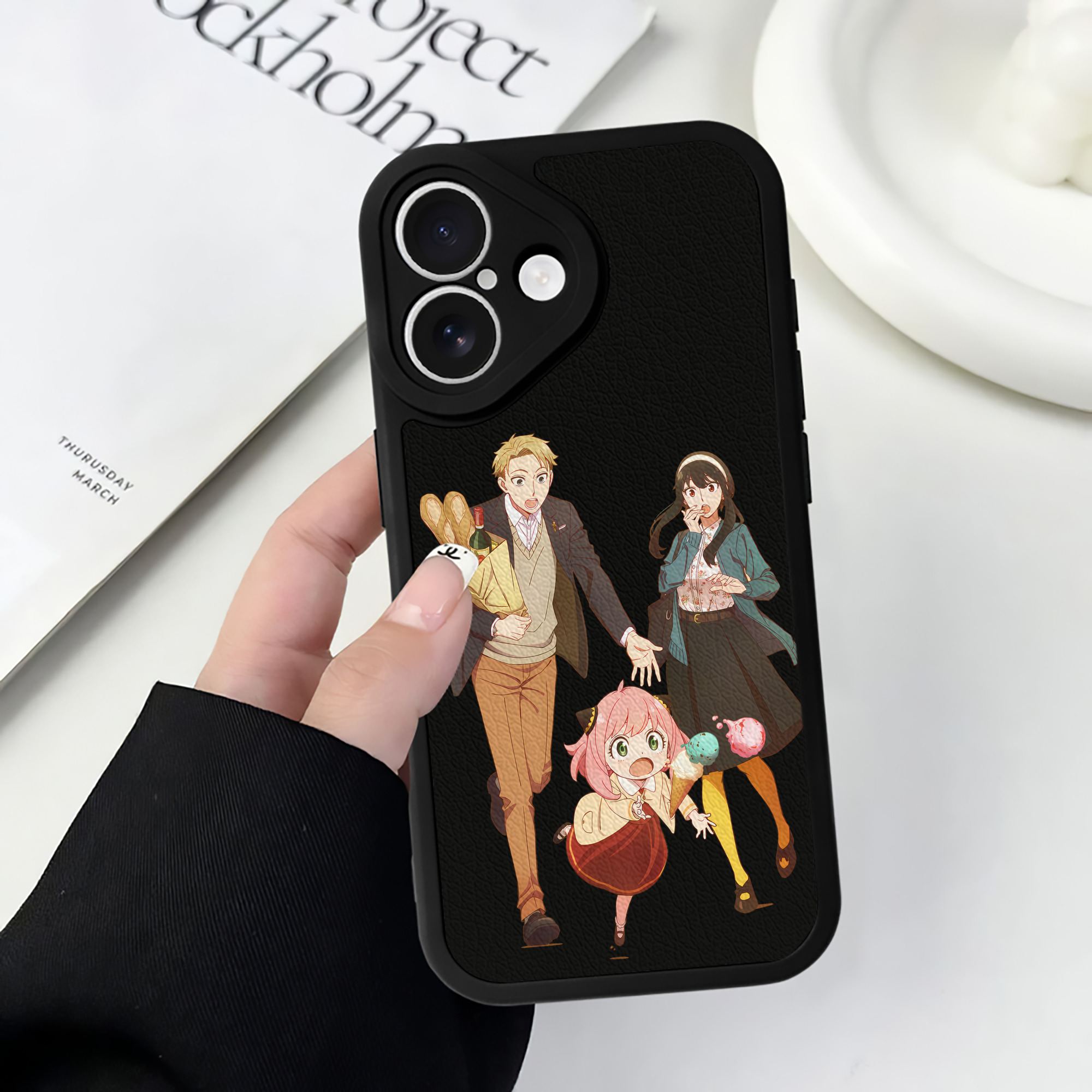 （画像用） SPY×FAMILY间谍家家酒 【iPhone 16シリーズ対応】シリコンスマホケース（レザー調） 材質：シリコン